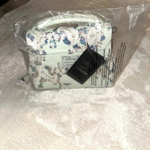 Loungefly Disney Alice in Wonderland Alice & Dinah Floral Sequin Handbag New - Picture 5 of 15